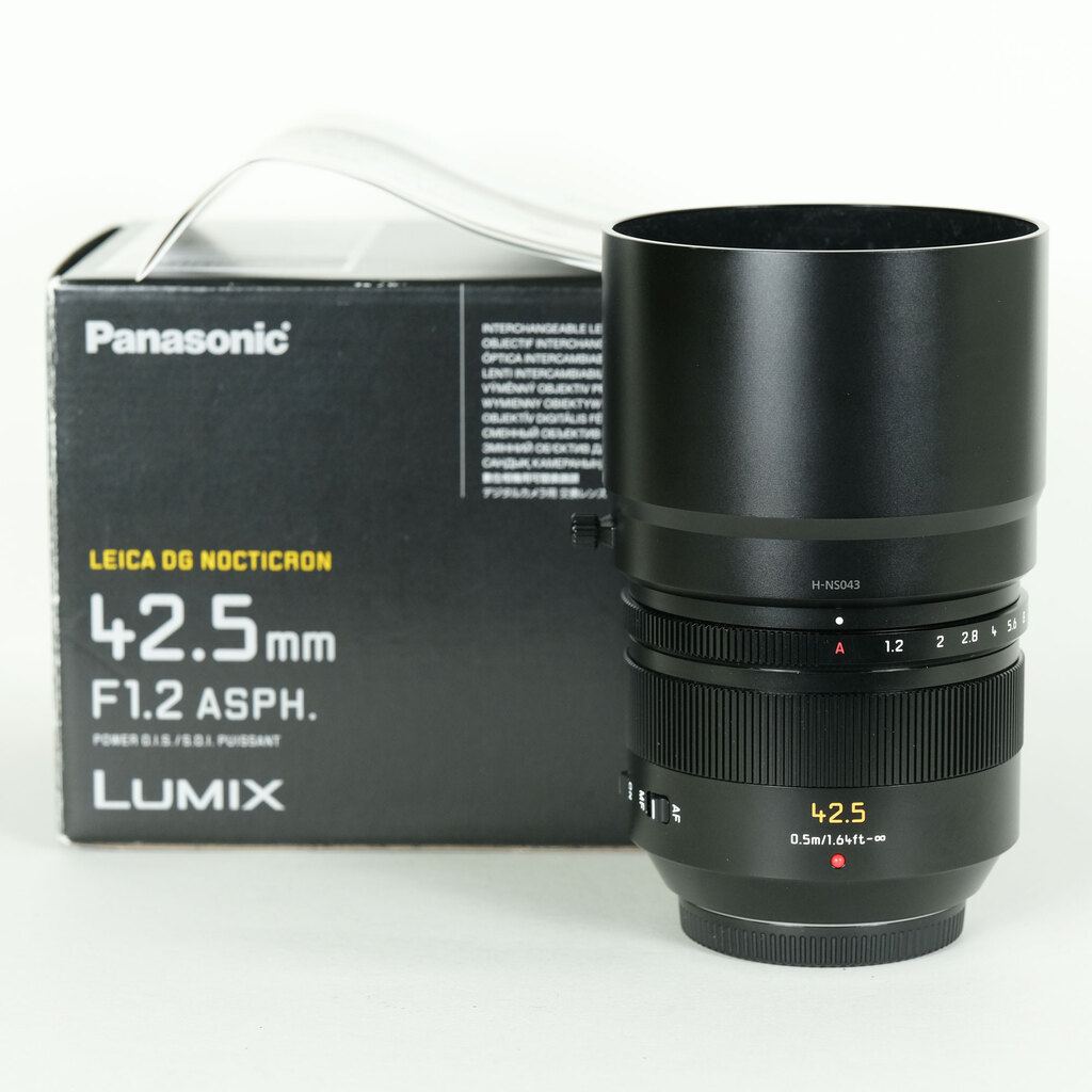 Panasonic LEICA DG NOCTICRON 42.5mm / F1.2 ASPH. / POWER O.I.S. Panasonic LEICA DG NOCTICRON 42.5mm / F1.2 ASPH. / POWER O.I.S.