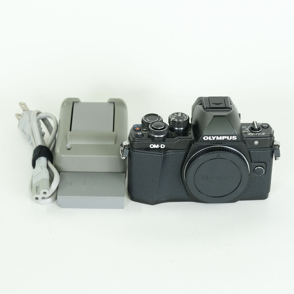 OLYMPUS OM-D E-M10 Mark II OLYMPUS OM-D E-M10 Mark II