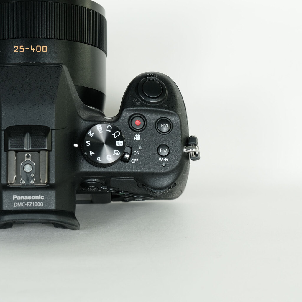 Panasonic LUMIX DMC-FZ1000