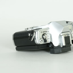 OLYMPUS OM-D E-M10 Mark III