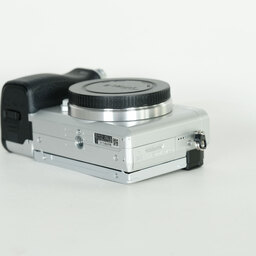 SONY α6400（ILCE-6400）