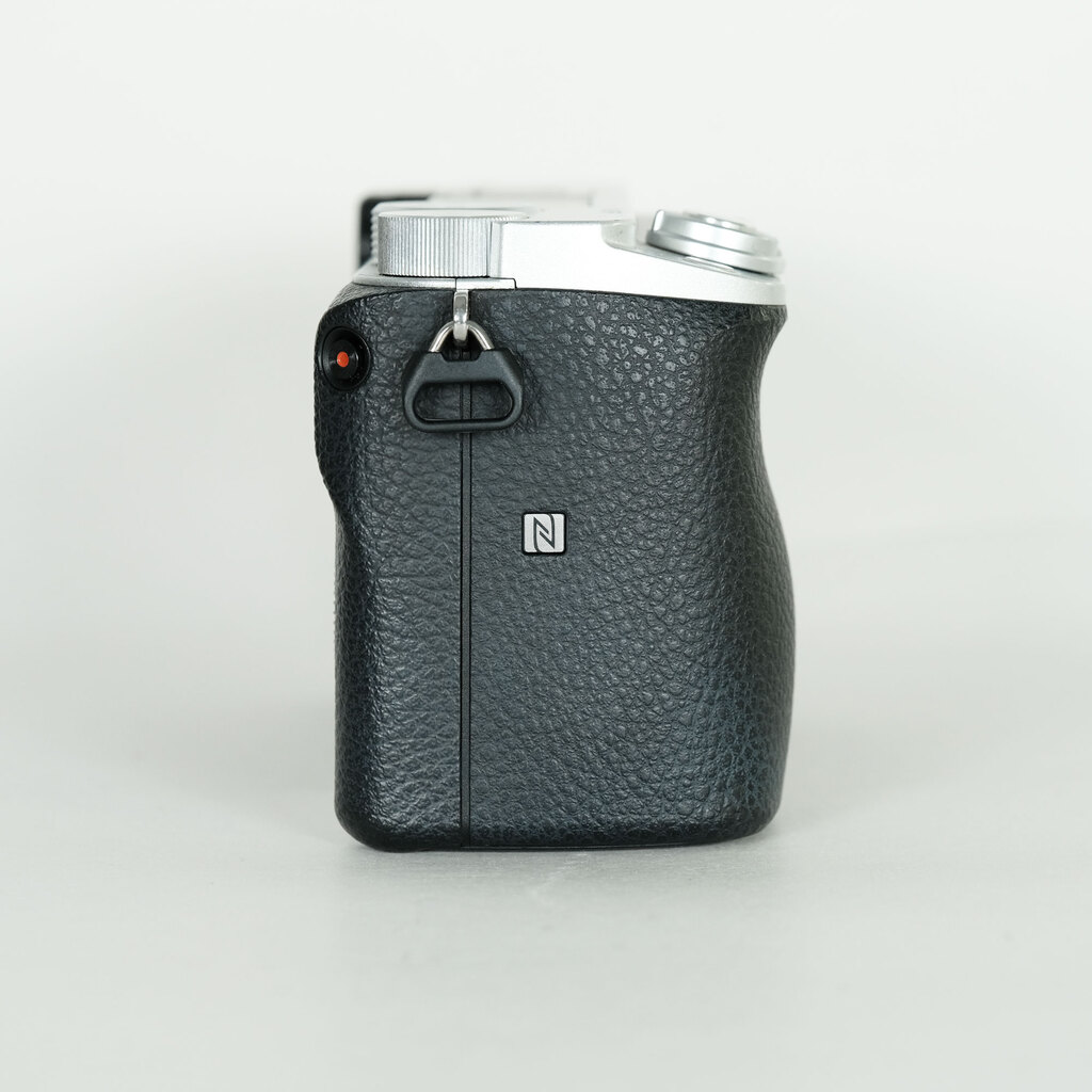 SONY α6400（ILCE-6400）