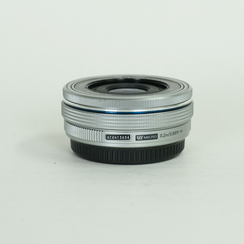 OLYMPUS M.ZUIKO DIGITAL ED 14-42mm F3.5-5.6 EZ シルバー