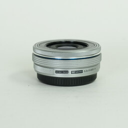 OLYMPUS M.ZUIKO DIGITAL ED 14-42mm F3.5-5.6 EZ シルバー