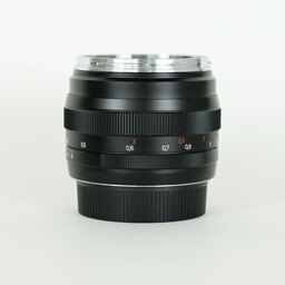 Carl Zeiss Planar T* 50mm F1.4 ZE [キヤノンEF用]