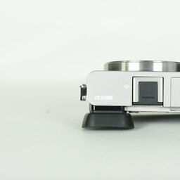 SONY α6000(ILCE-6000) SONY α6000(ILCE-6000)