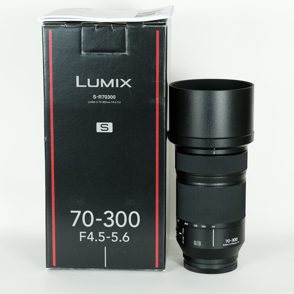 Panasonic LUMIX S 70-300mm F4.5-5.6 MACRO O.I.S.