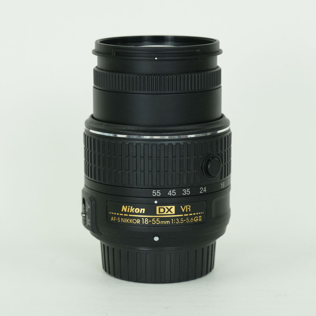 Nikon AF-S DX NIKKOR 18-55mm f3.5-5.6G VR II