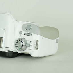 Canon EOS Kiss X7 ボディ ホワイト