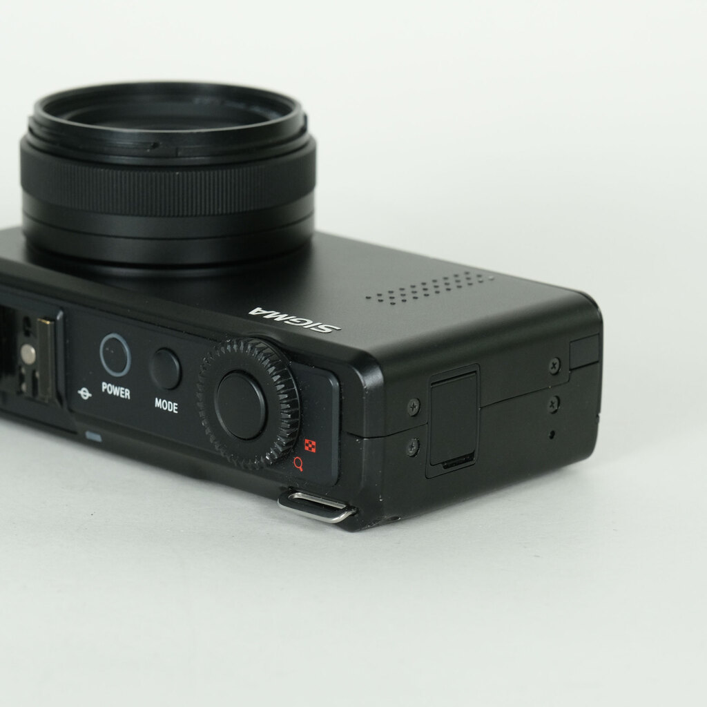 やや訳あり品 SIGMA DP2 merrill SIGMA DP2 Merrillの出品 | ONE SCENE（ワンシーン）