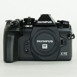 OLYMPUS OM-D E-M1 Mark III