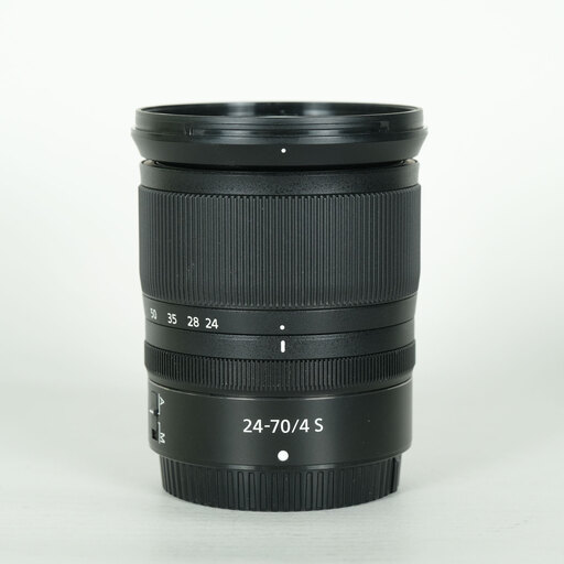 Nikon NIKKOR Z 24-70mm f/4 Sを徹底解説。愛用者のレビュー・作例付き