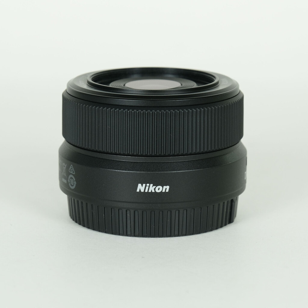 Nikon NIKKOR Z DX 24mm f/1.7 Nikon NIKKOR Z DX 24mm f/1.7