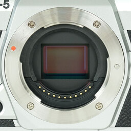 OM SYSTEM OM-5 Mark II ボディ シルバー