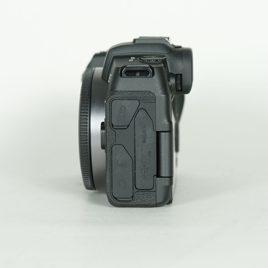 Canon EOS RP Canon EOS RP