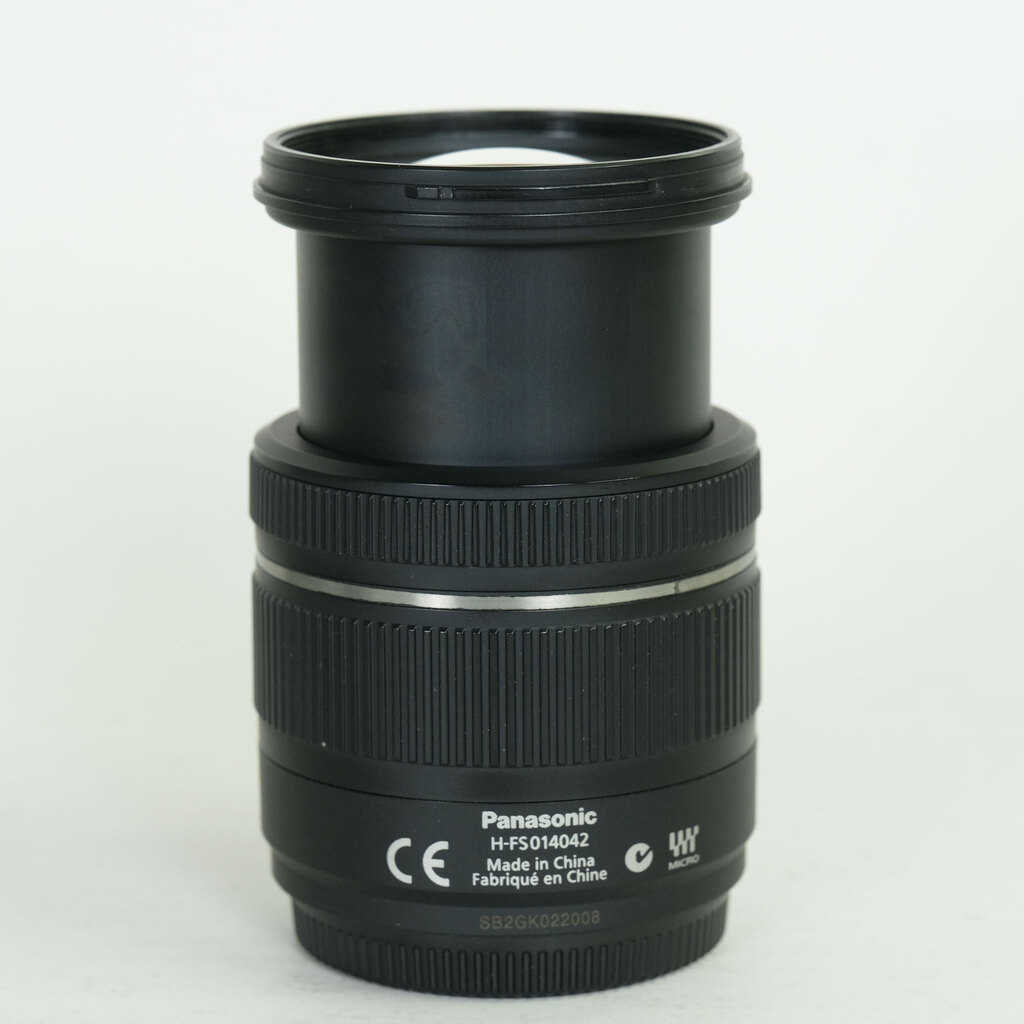 Panasonic LUMIX G 14-42mm F3.5-5.6 ASPH. MEGA O.I.S. H-FS014042 Panasonic LUMIX G 14-42mm F3.5-5.6 ASPH. MEGA O.I.S. H-FS014042