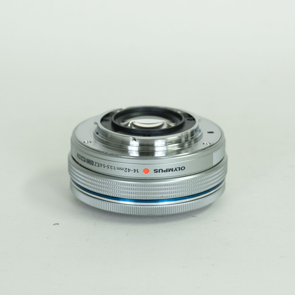 OLYMPUS M.ZUIKO DIGITAL ED 14-42mm F3.5-5.6 EZ シルバー