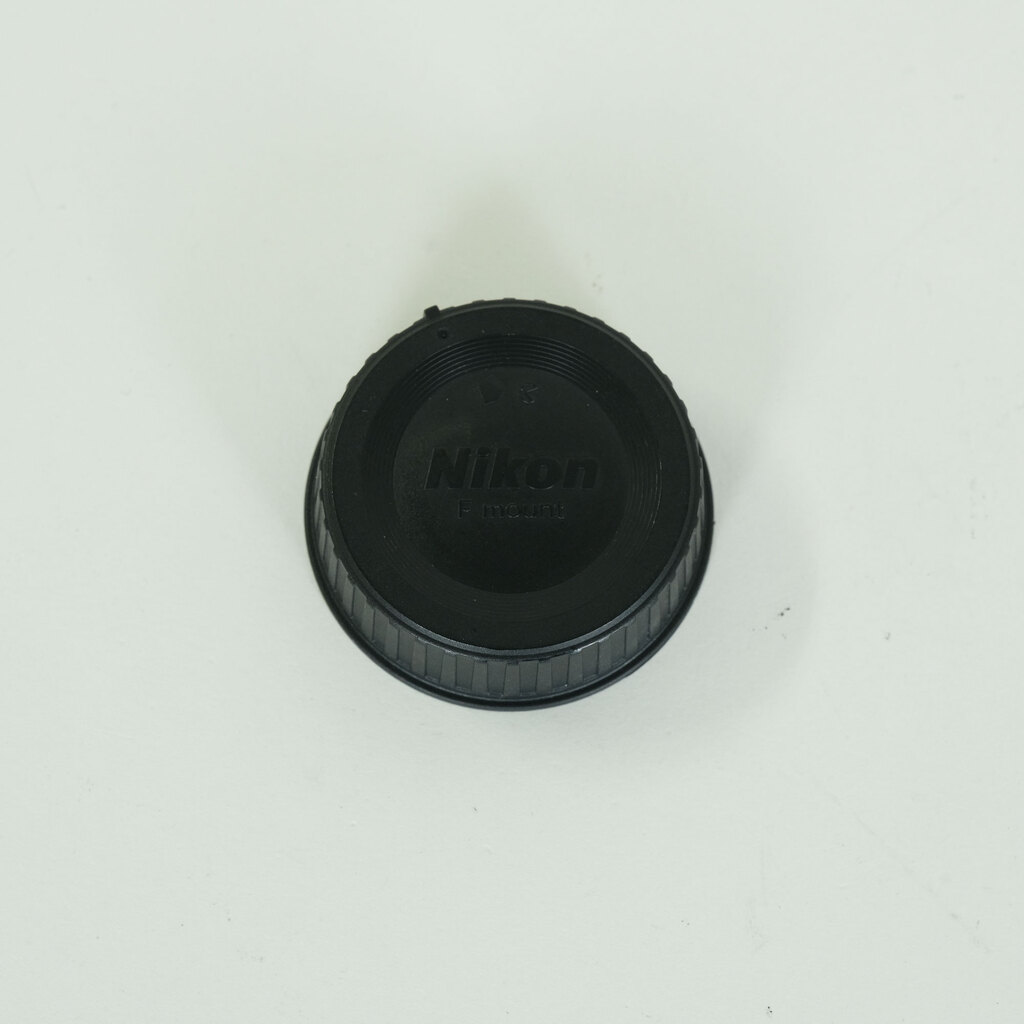 Nikon AF-S NIKKOR 200-500mm f/5.6E ED VR Nikon AF-S NIKKOR 200-500mm f/5.6E ED VR