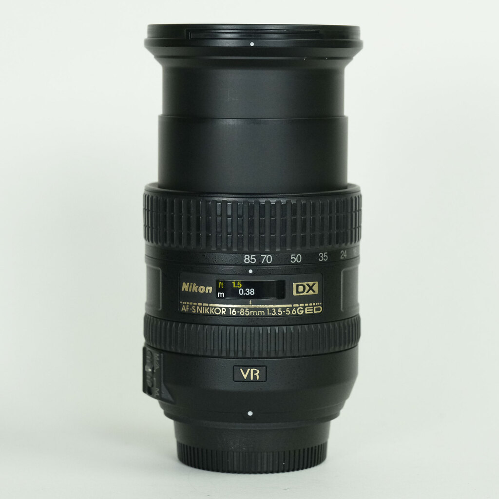 Nikon AF-S DX NIKKOR 16-85mm F3.5-5.6G ED VR