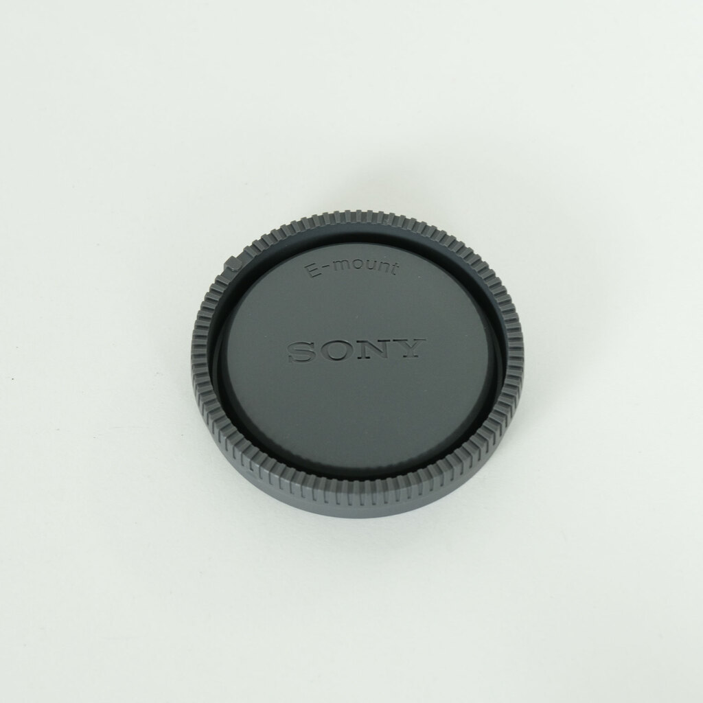 SONY E 18-135mm F3.5-5.6 OSS SEL18135