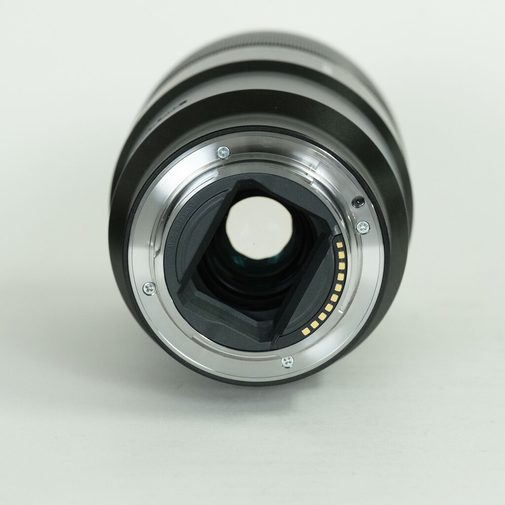 SONY FE 90mm F2.8 Macro G OSS SEL90M28G