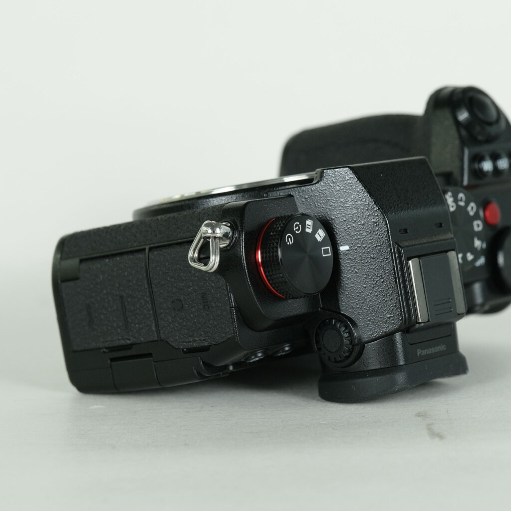 Panasonic LUMIX DC-S5の出品 | ONE SCENE（ワンシーン）