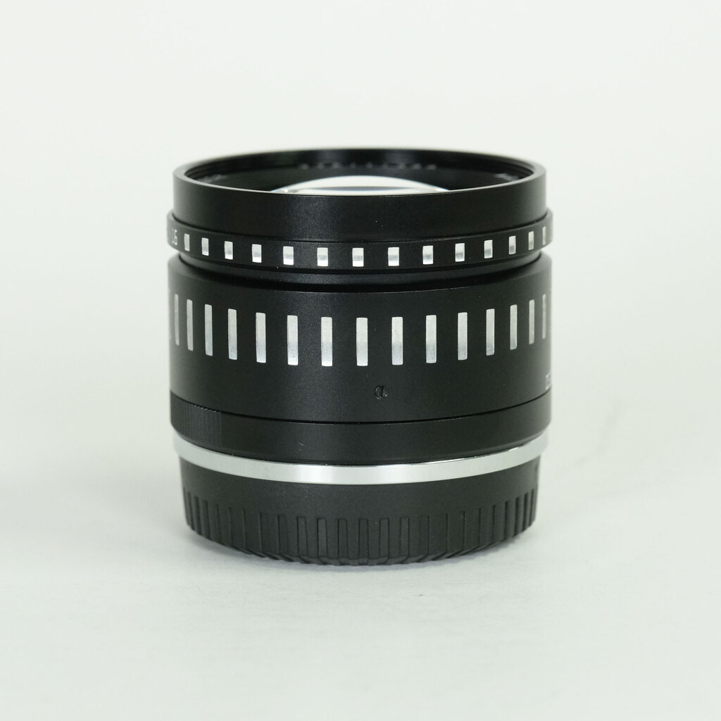 銘匠光学 TTArtisan 35mm F0.95 C (フジフイルムX用) ブラック×シルバー