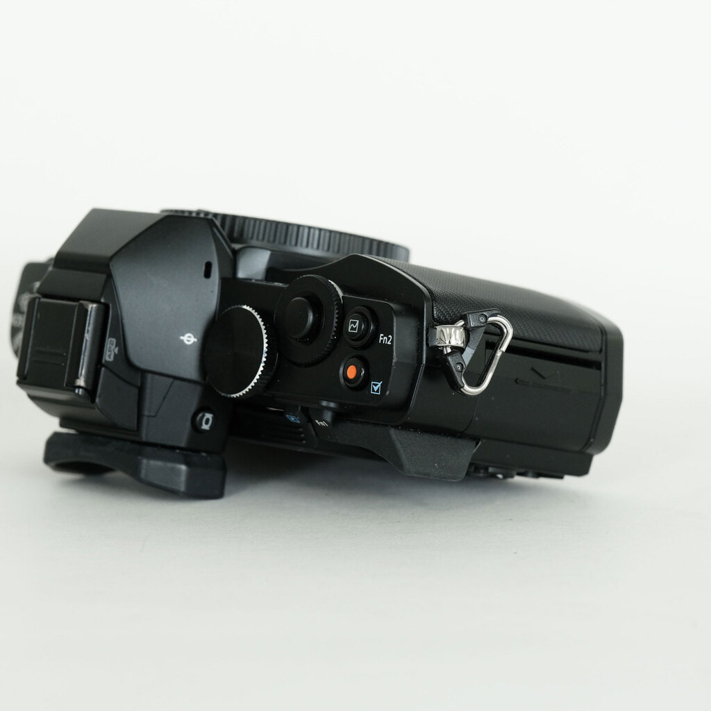 OLYMPUS OM-D E-M5 ボディ ブラック