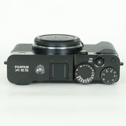 FUJIFILM X-E5