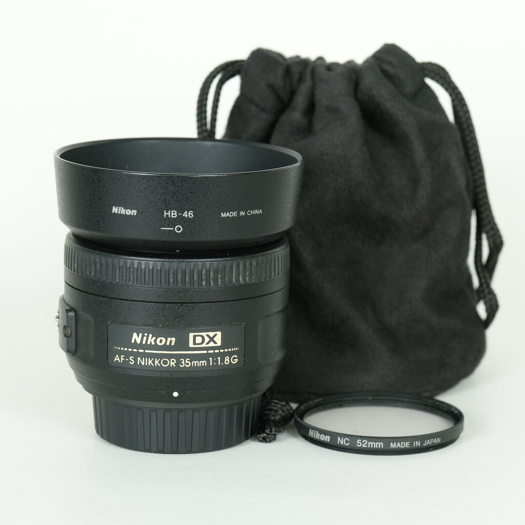 Nikon AF-S DX NIKKOR 35mm f/1.8G Nikon AF-S DX NIKKOR 35mm f/1.8G