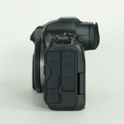 Canon EOS R5 Canon EOS R5