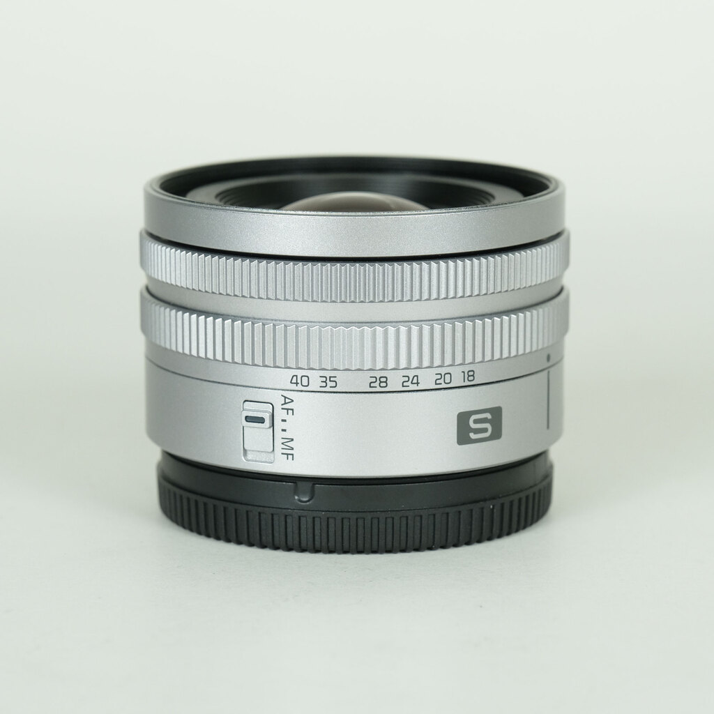 Panasonic LUMIX S 18-40mm F4.5-6.3