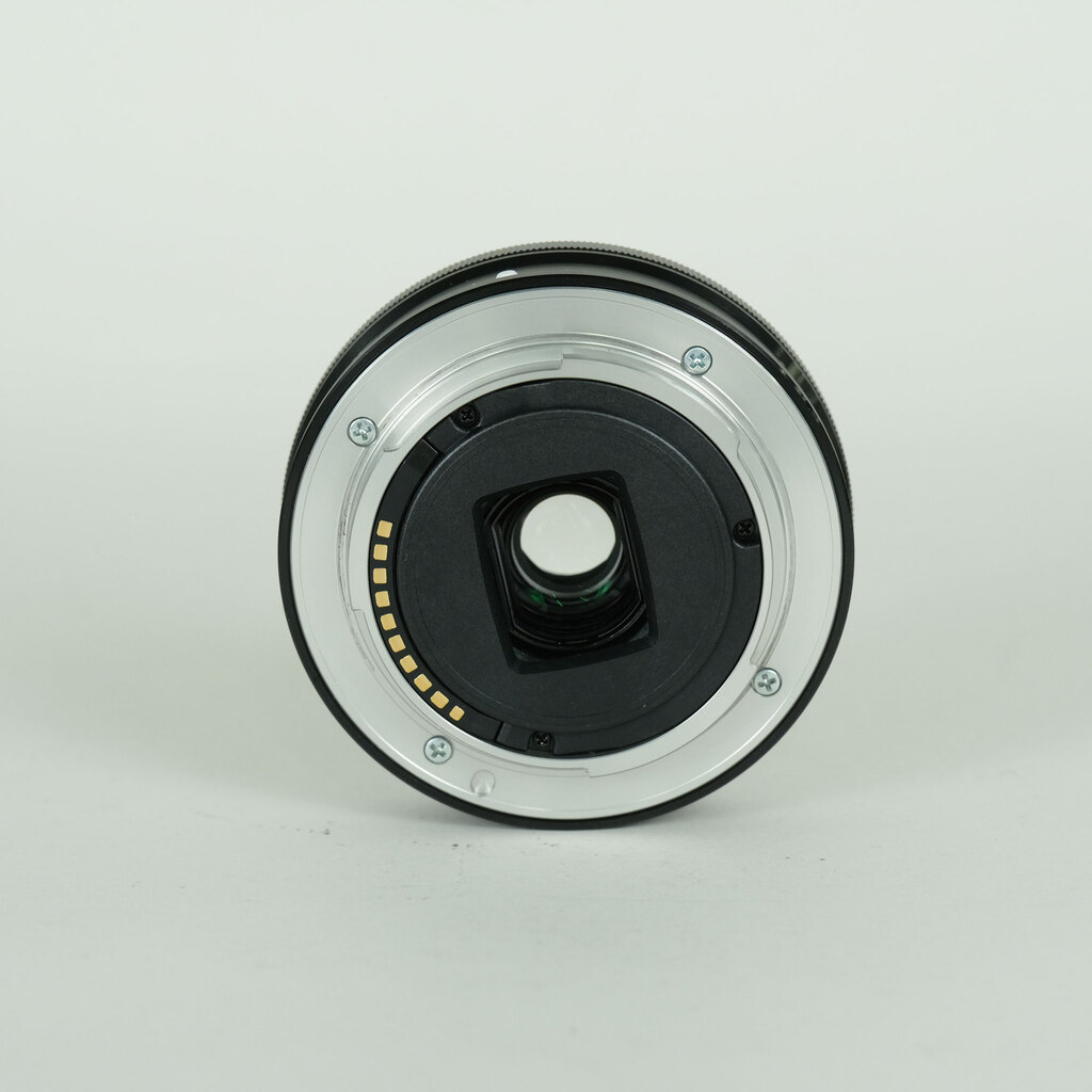 SONY E 20mm F2.8 SEL20F28