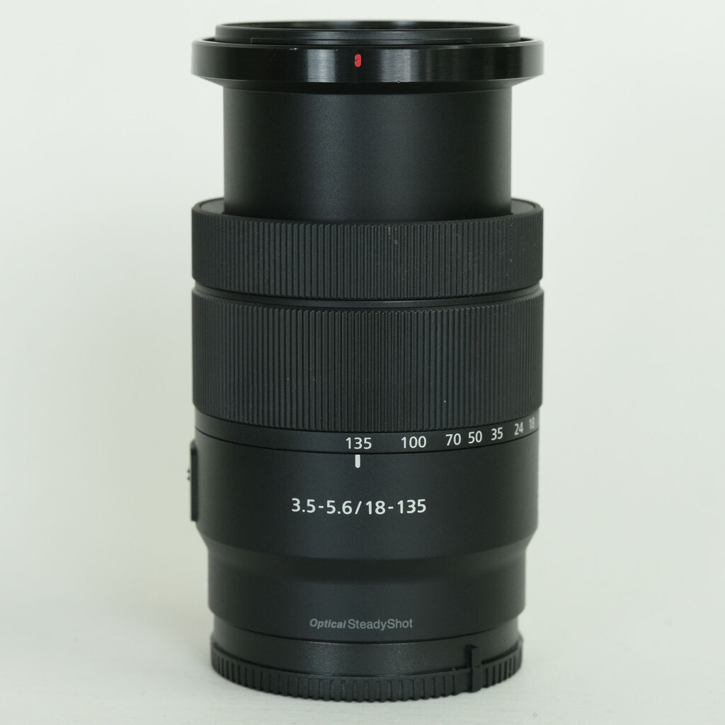SONY E 18-135mm F3.5-5.6 OSS SEL18135