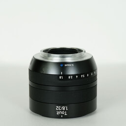 Carl Zeiss Touit 1.8/32 [フジフイルムX用]
