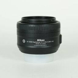 Nikon AF-S DX NIKKOR 35mm f/1.8G Nikon AF-S DX NIKKOR 35mm f/1.8G