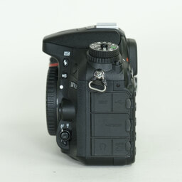 Nikon D7100