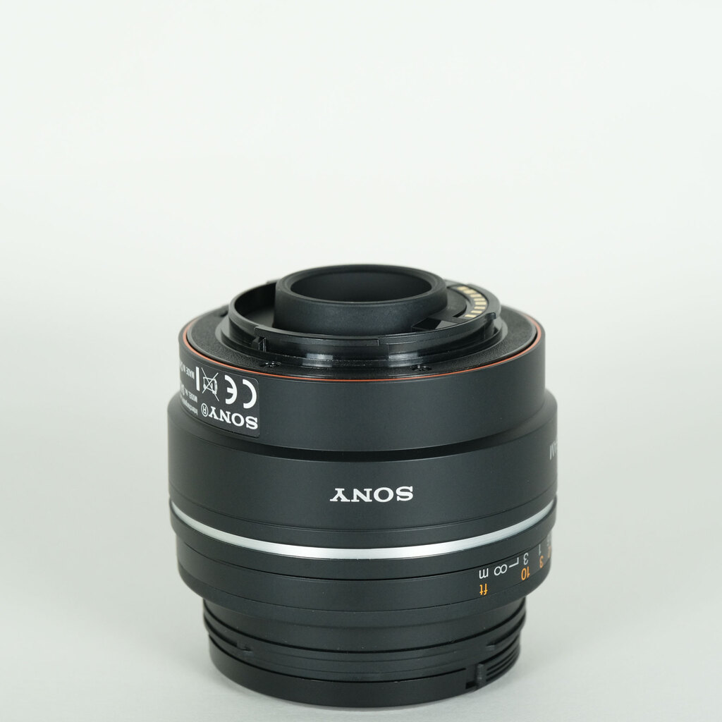 SONY DT 35mm F1.8 SAM SAL35F18の出品 | ONE SCENE（ワンシーン）
