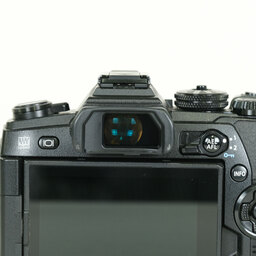 OLYMPUS OM-D E-M1 Mark II