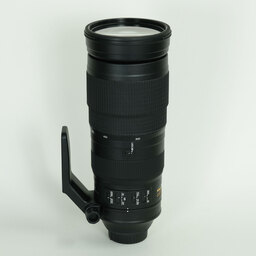 Nikon AF-S NIKKOR 200-500mm f/5.6E ED VR Nikon AF-S NIKKOR 200-500mm f/5.6E ED VR