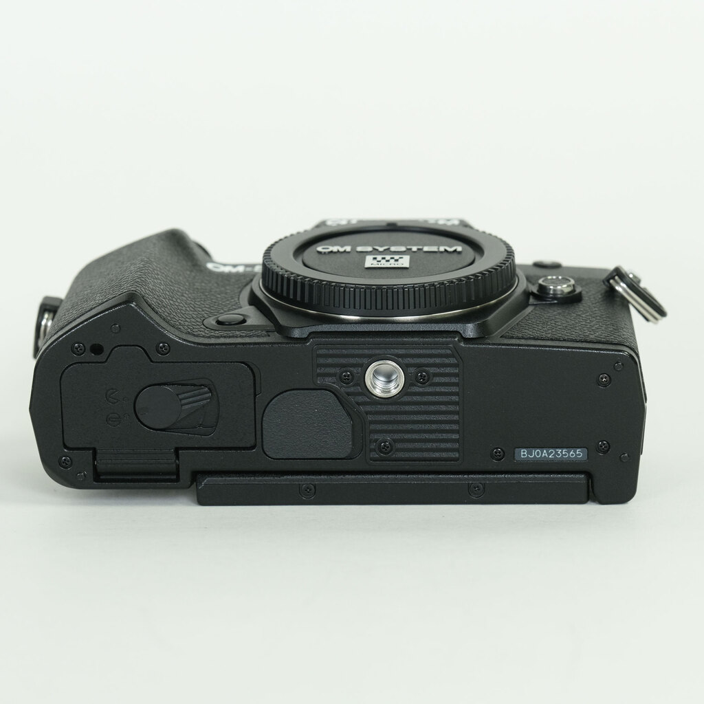 OM SYSTEM OM-5