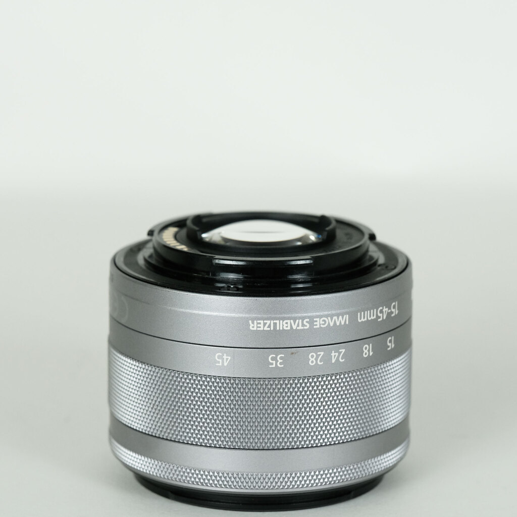 Canon EF-M15-45mm F3.5-6.3 IS STM
