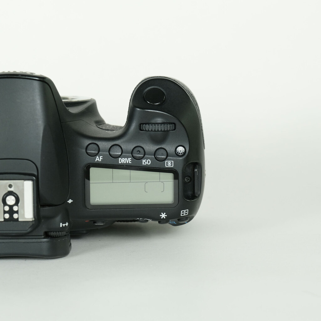 Canon EOS 60D ボディの出品 | ONE SCENE（ワンシーン）