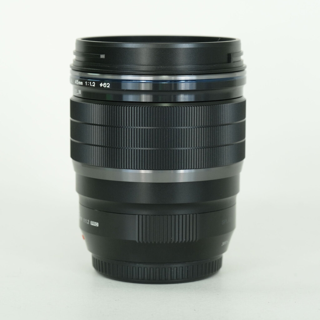 OLYMPUS M.ZUIKO DIGITAL ED 45mm F1.2 PRO OLYMPUS M.ZUIKO DIGITAL ED 45mm F1.2 PRO