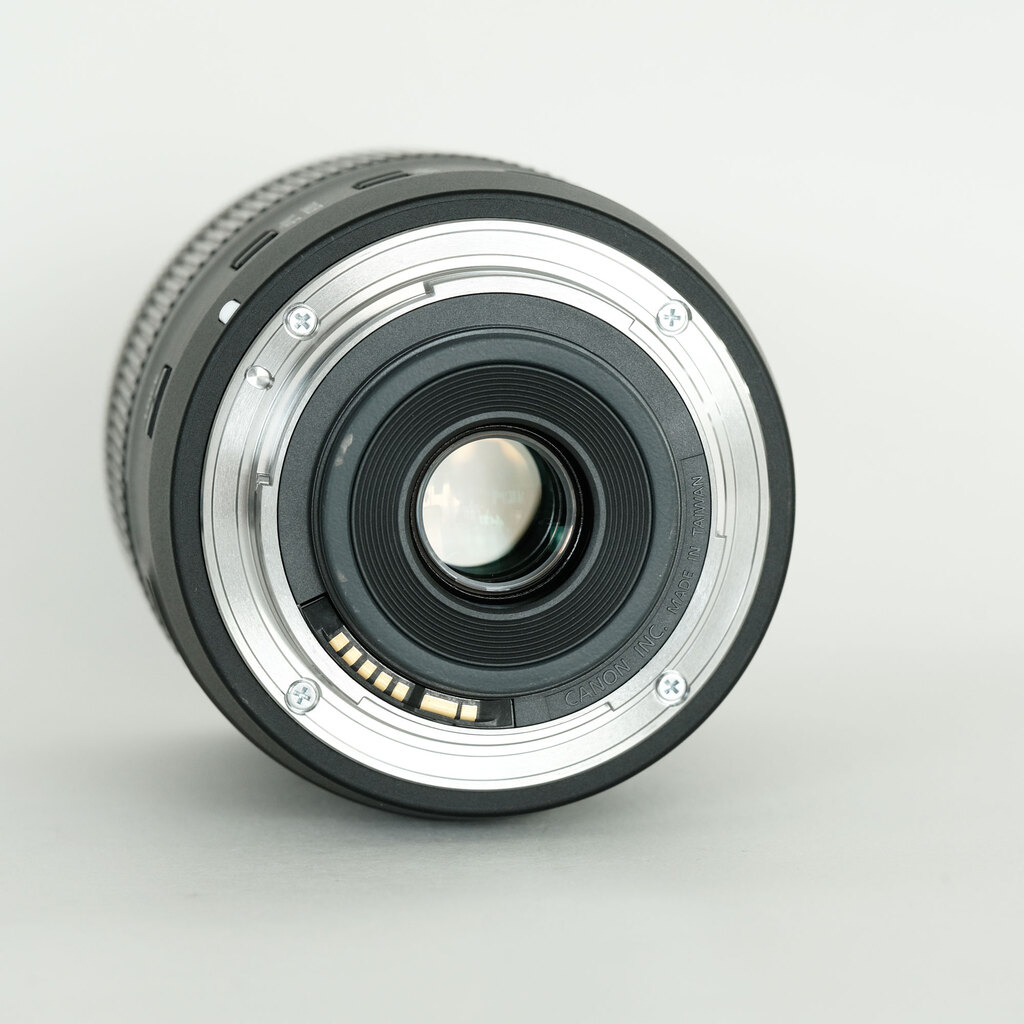 Canon EF-S18-135mm F3.5-5.6 IS USM