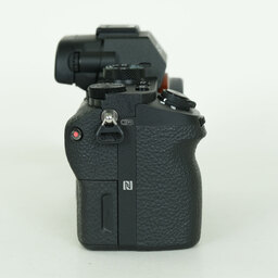 SONY α7 II（ILCE-7M2）