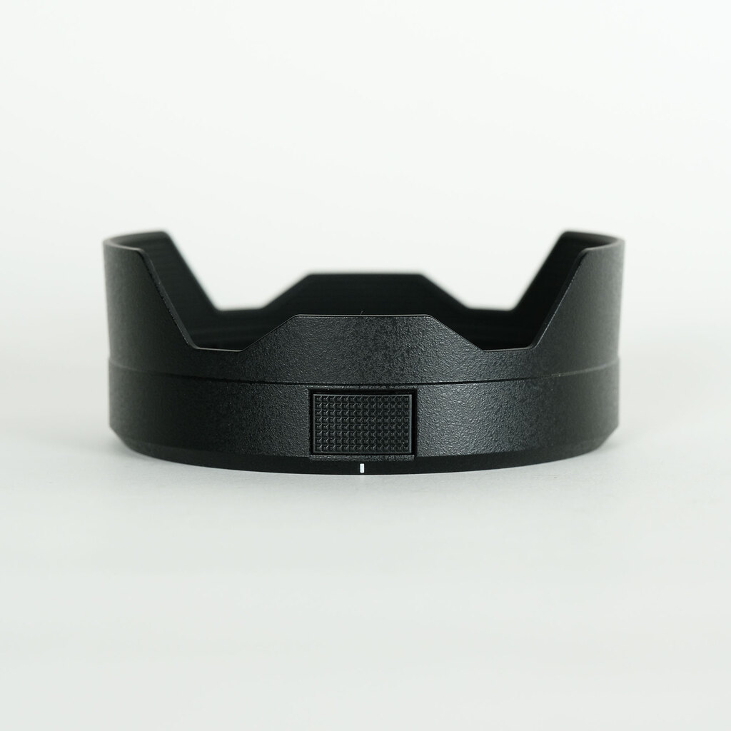 Panasonic LUMIX S 28-200mm F4-7.1 MACRO O.I.S.