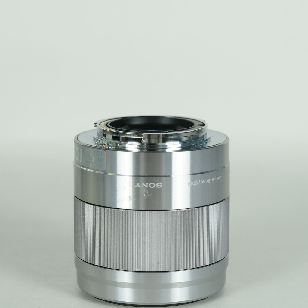 SONY E 50mm F1.8 OSS SEL50F18の出品 | ONE SCENE（ワンシーン）