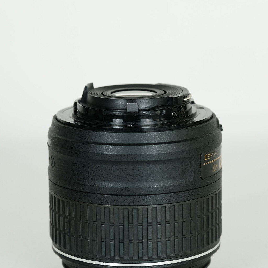 Nikon AF-S DX NIKKOR 18-55mm f3.5-5.6G VR II