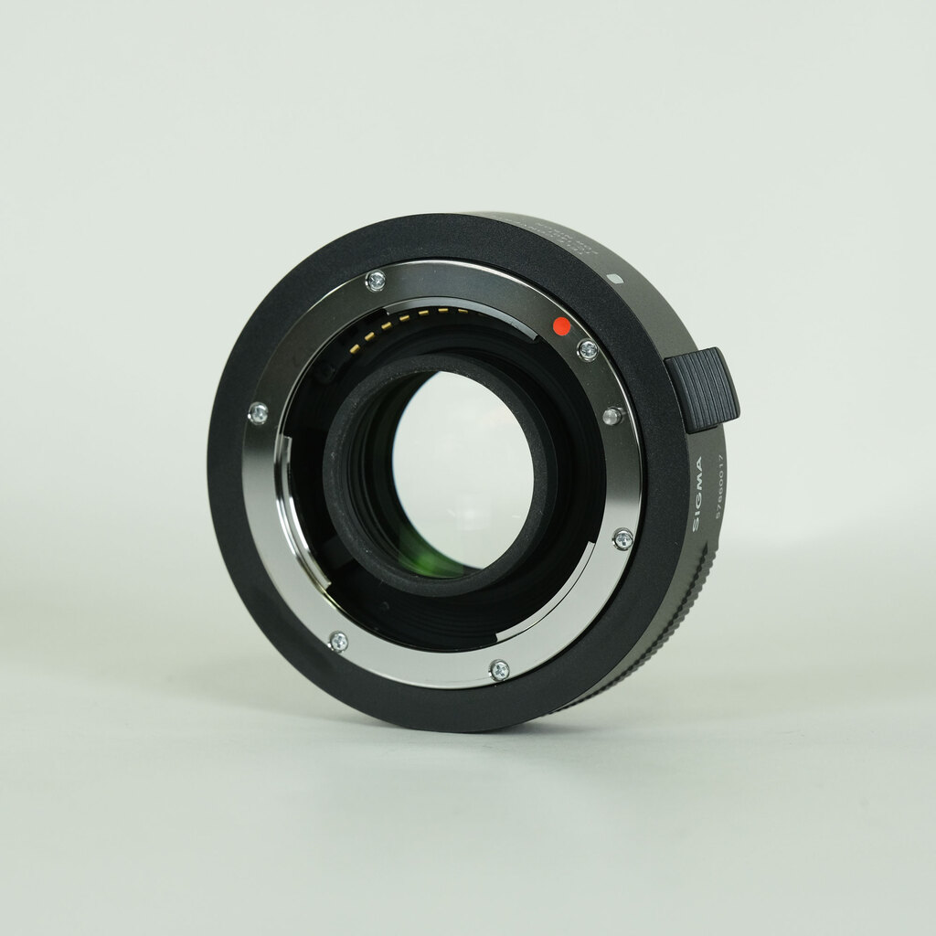 SIGMA Contemporary 150-600mm F5-6.3 DG 1.4xテレコンバーターキット (ニコンF用)